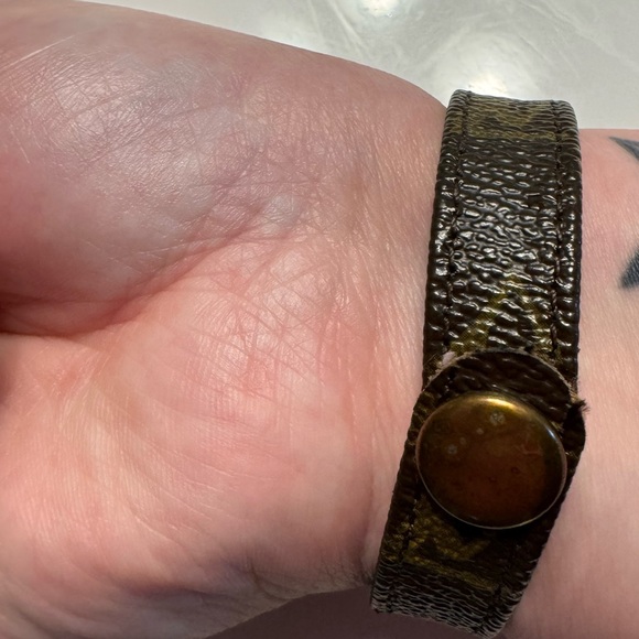 LV bracelet - Picture 5 of 8